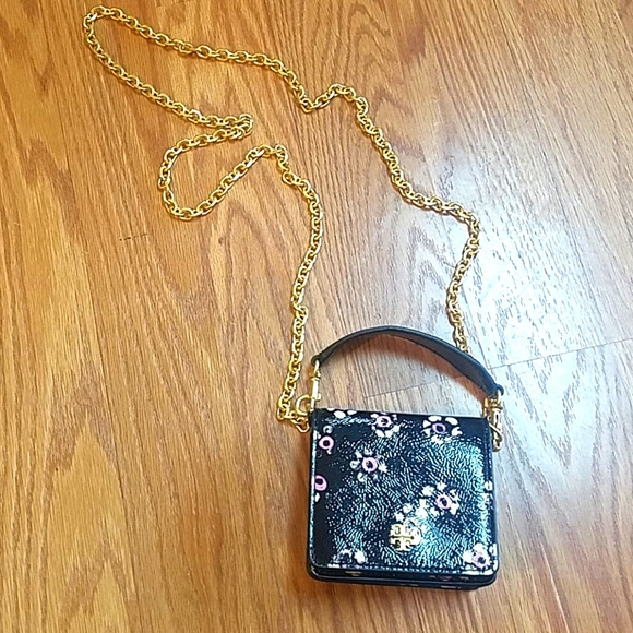 Small Tory Burch purse - Picture 2 of 15